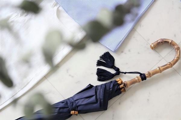 雨の日もご機嫌に♪お出かけが楽しみになる、こんな梅雨のファッションアイテムはいかがですか？[PR]