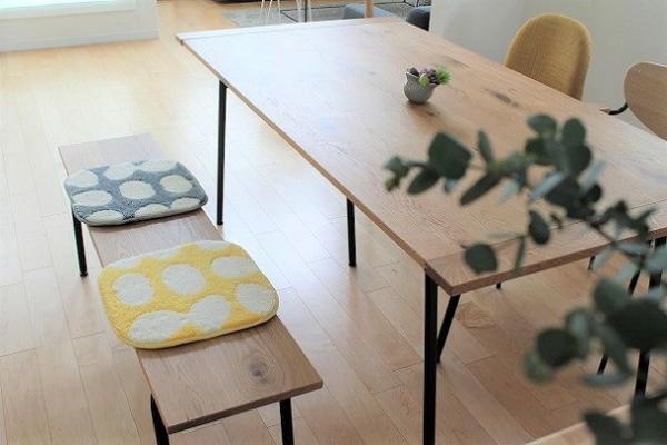 丸型や北欧柄が人気！ 置くだけで部屋の印象が変わるおしゃれなチェアパッド