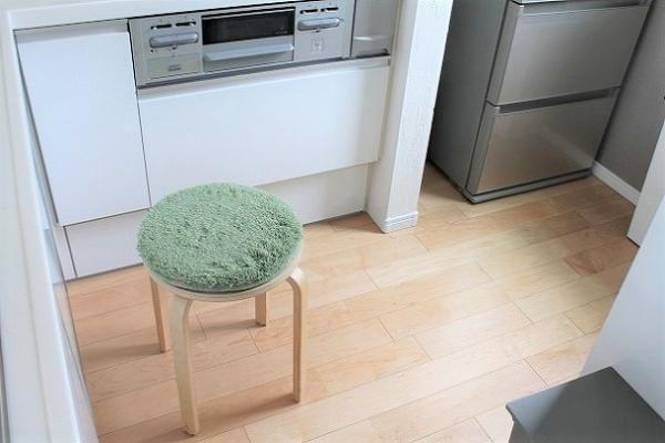 丸型や北欧柄が人気！ 置くだけで部屋の印象が変わるおしゃれなチェアパッド