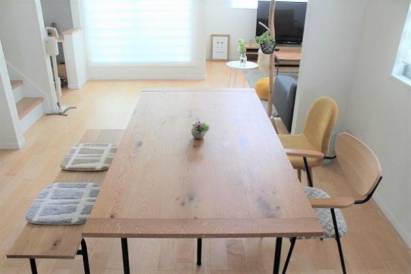 丸型や北欧柄が人気！ 置くだけで部屋の印象が変わるおしゃれなチェアパッド