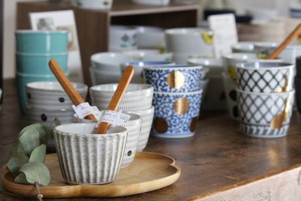 今日まで開催！「アンジェの小さなうつわ市」[PR]