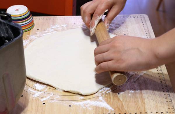 【夏休みキッズパーティー第4回】キッズと手作り！ホットプレートで焼き立てピザを楽しもう[PR]