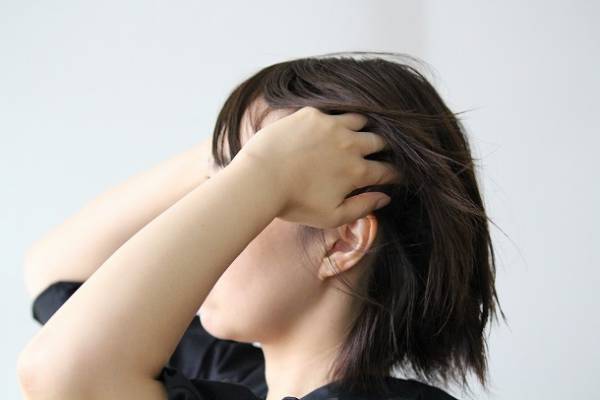 【髪の毛のお悩みに】今すぐできる新習慣。スカルプブラシってなぁに？[PR]