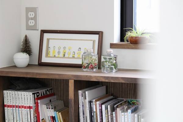 お花がもたないこの季節にも。夏に部屋を瑞々しく彩る、その方法って？[PR]