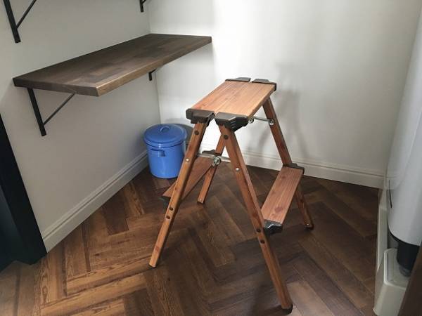 インテリアになじむ絶妙デザイン！ キッチンやリビングにも使えるおしゃれなステップスツール