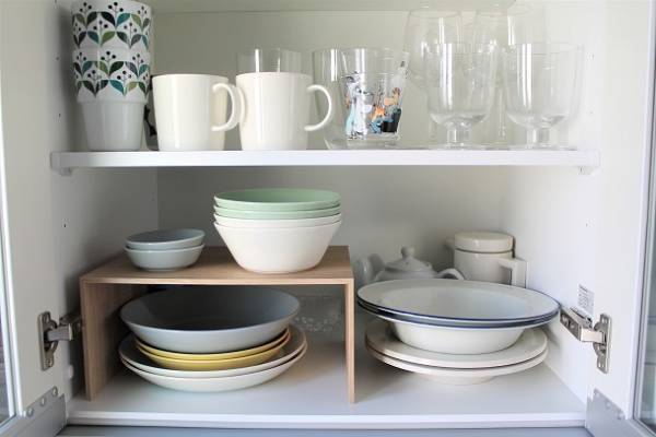 空いたスペースを有効活用！ キッチンにそろえておきたいお助け収納グッズ