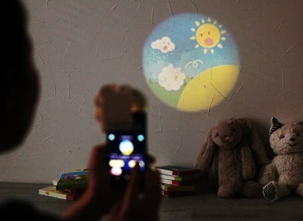 スマホで簡単おうちシアター！絵本で楽しく寝かしつけ[PR]