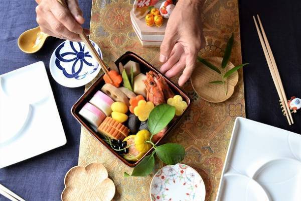 それぞれのスタイルで楽しむ「おせち」のカタチ・1　＝ お重おせち ＝[PR]