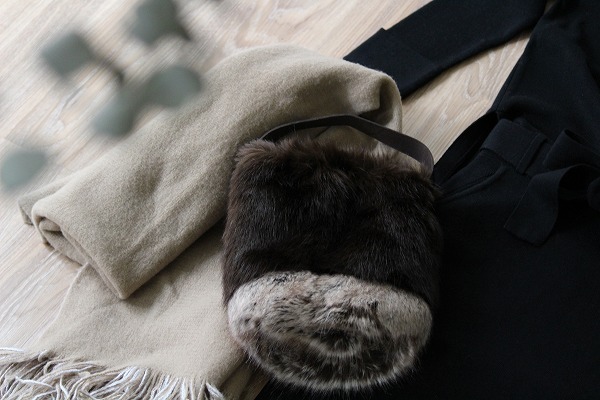 年末年始の帰省にも。考えないでできる「きちんとコーデ」[PR]