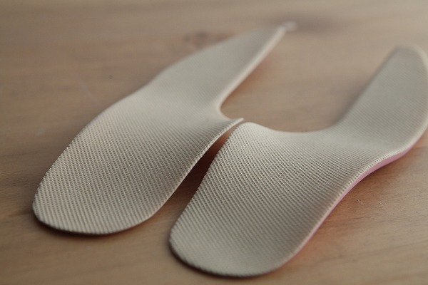 自分でできるO脚矯正　今すぐ美しい歩き方を手に入れよう。[PR]