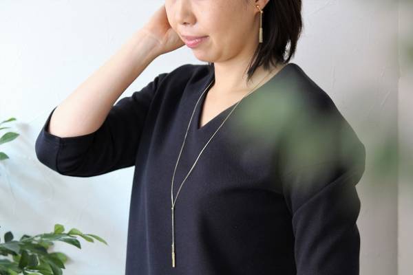 冬のお出かけが楽しくなる。いつものコーデをセンスアップしてくれるアクセサリーたち[PR]