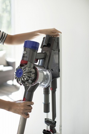 ダイソンユーザーさんのお悩み解決！穴を開けずにあの夢叶えます。[PR]