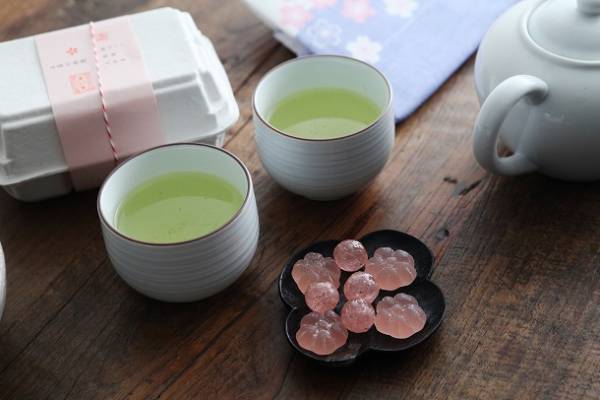 桜咲く季節に渡したい　春色ギフト集めました。[PR]