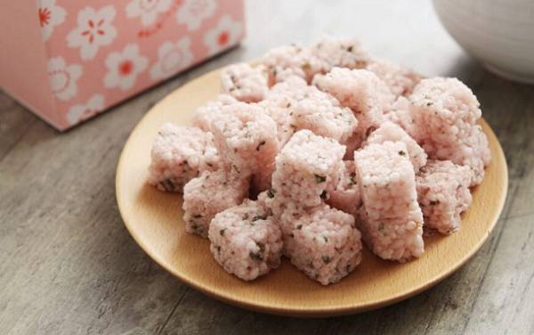 桜咲く季節に渡したい　春色ギフト集めました。[PR]