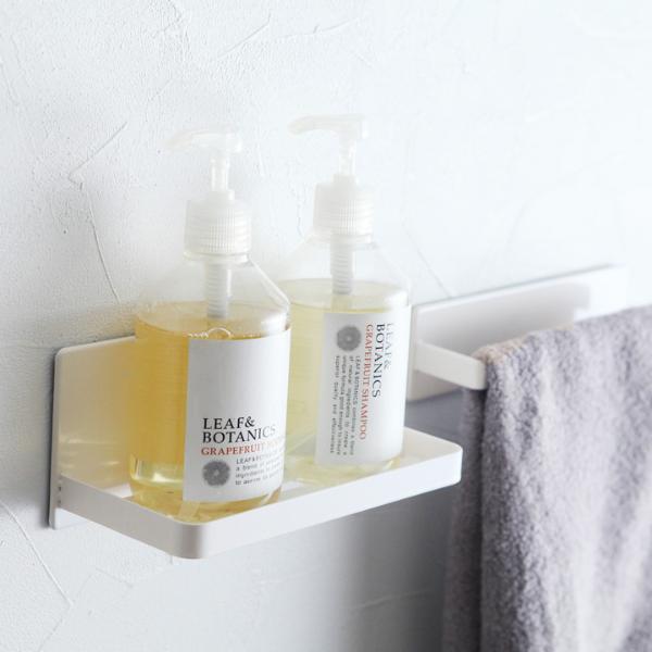 壁を使って収納力アップ！　狭くても叶う、バスルーム収納