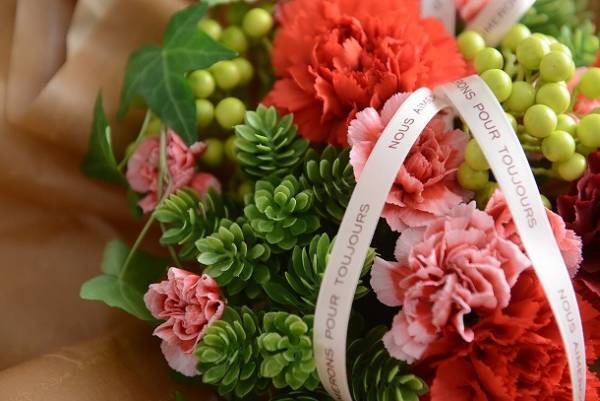 準備はお早めに！今年の母の日は、18万人が感動した「フラワーギフト」を贈ろう。[PR]