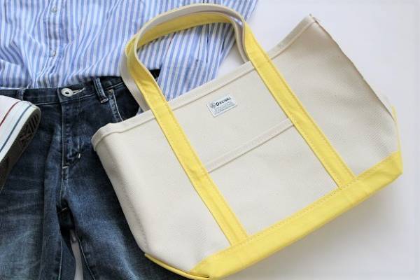 いつものアイテムに“春色小物”を投入！ パッと華やぐ「差し色」コーデ