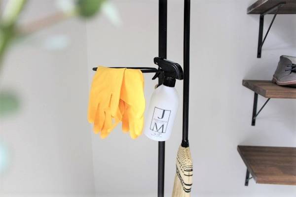 噂の「つっぱり棒」でできる、おしゃれな春の模様替え =前編=[PR]