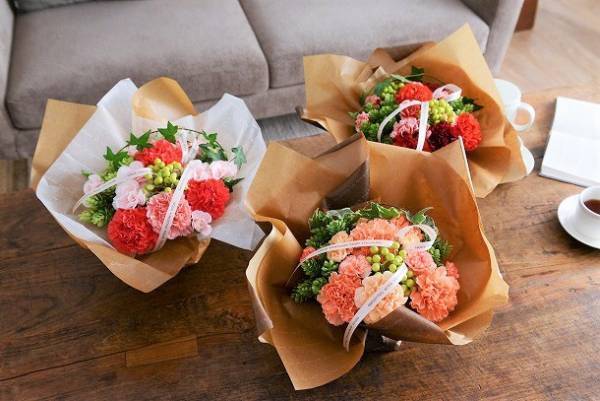 お母さんにも、義理のお母さんにも！気になるみんなの「母の日」事情[PR]