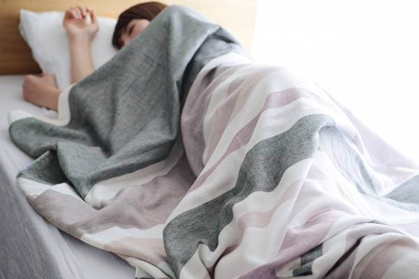 累計販売数12000枚。アンジェで毎年完売する「今治タオルケット」って？[PR]