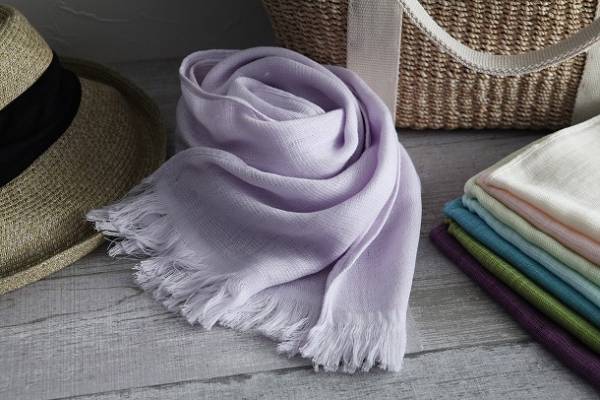 夏のおでかけに欠かせない！ コーデのポイントにもなる紫外線対策アイテム