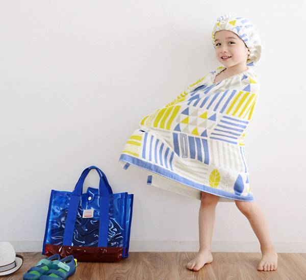 夏キッズの必需品！北欧柄のラップタオル＆タオルキャップが登場[PR]
