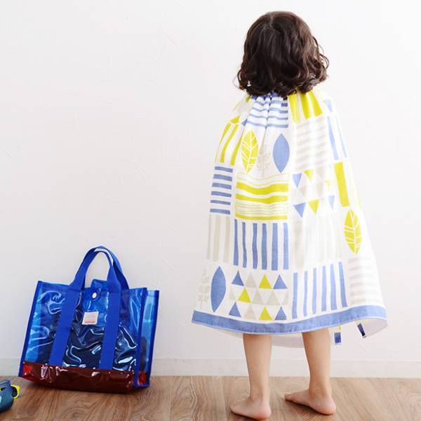 夏キッズの必需品！北欧柄のラップタオル＆タオルキャップが登場[PR]