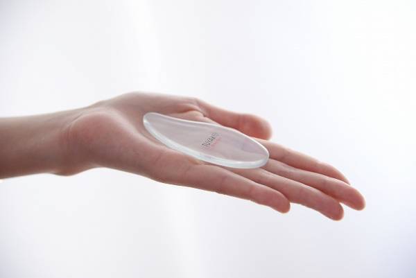 ヒールダコやひび割れ踵もなかったことに？この夏、つるるん素足でお出かけしよう。[PR]