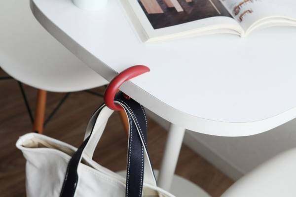 帰省時に大活躍！旅を快適にしてくれるこんな便利グッズはいかが？[PR]