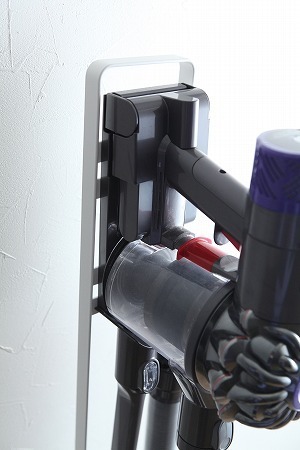 ダイソンユーザーさん必見！穴を開けずにあの夢叶えます。[PR]