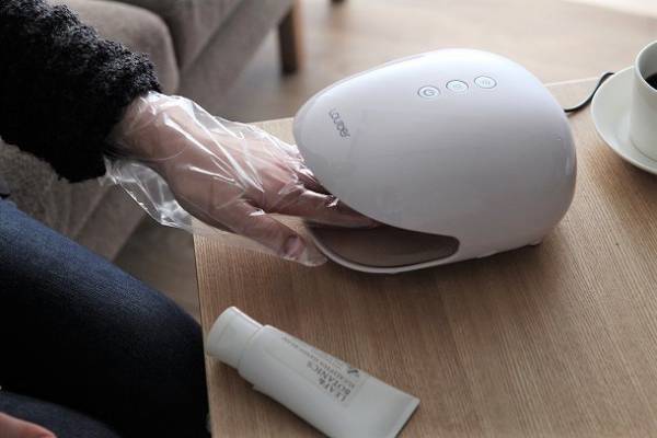 いつでもどこでもお手軽マッサージを。おうちでできる「自分ケア」[PR]