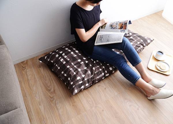 【秋のくつろぎ時間はこんなアイテムで】絵になる北欧風ビッククッション[PR]