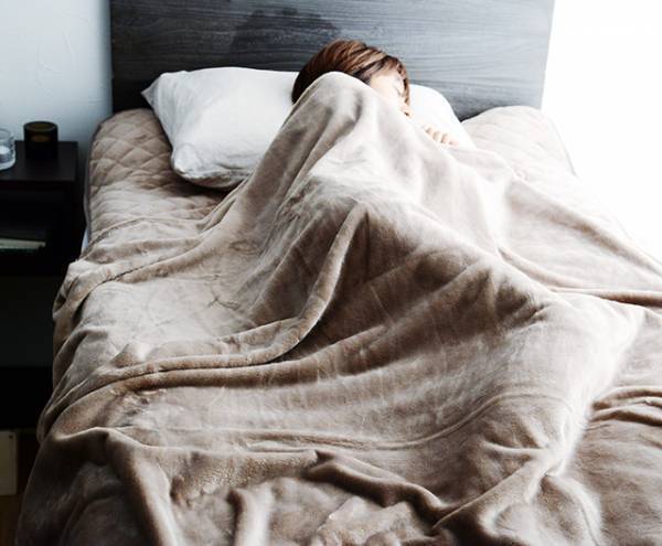 【累計25万枚突破】朝ベッドから出られなくなる伝説の毛布って！？[PR]
