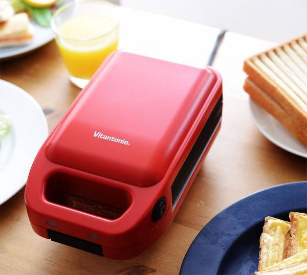 具だくさんでも溢れず焼ける！ 厚焼き「ホットサンドメーカー」