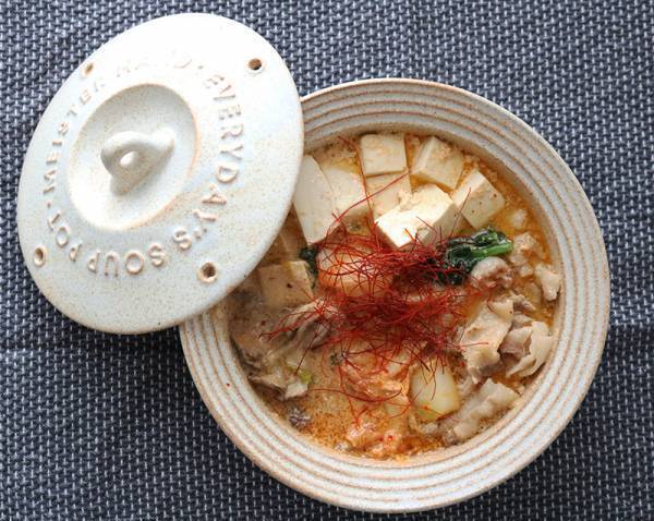 エブリデイスープポットで作る、レンジで簡単「豆乳キムチチゲ」