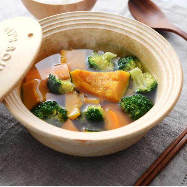 エブリデイスープポットで作る、レンジで簡単「豆乳キムチチゲ」