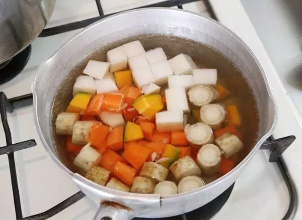 【ボデガカップで作る前菜5種】冬の根菜サラダ〜ヨーグルトソース