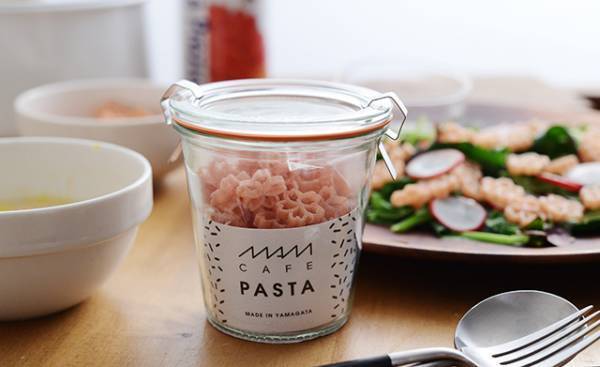 【桜特集スタート】ひと足早い春景色を、お世話になったあの人へ[PR]