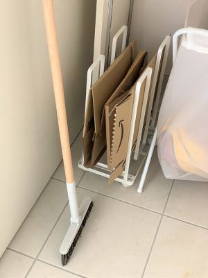 暮らしのストレスを解決！towerダンボールストッカーでごみをスリム化。[PR]