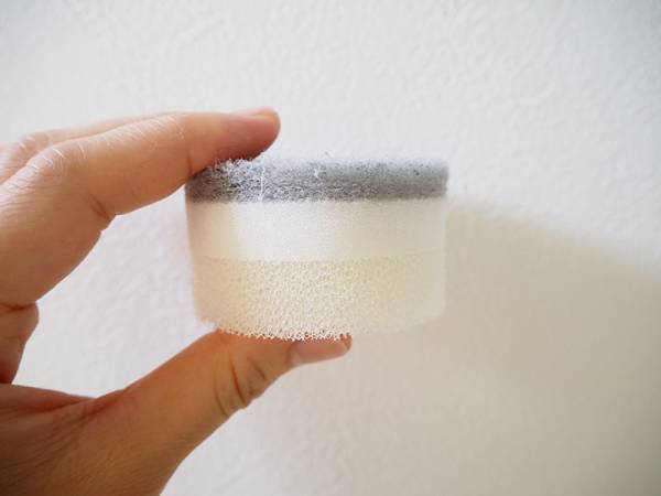 使っているときも、使っていないときも。きれいが続く「マーナの洗面スポンジ」[PR]