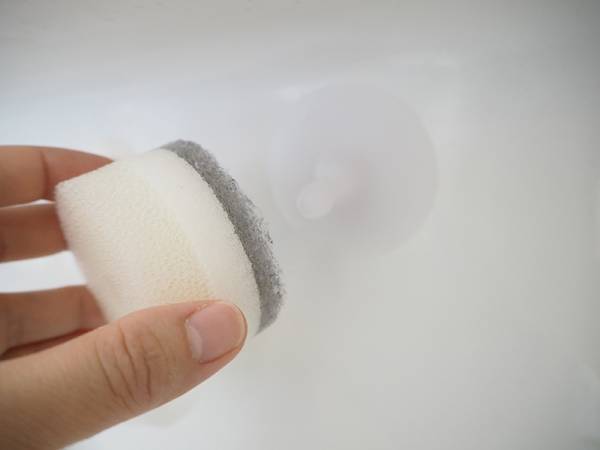 使っているときも、使っていないときも。きれいが続く「マーナの洗面スポンジ」[PR]