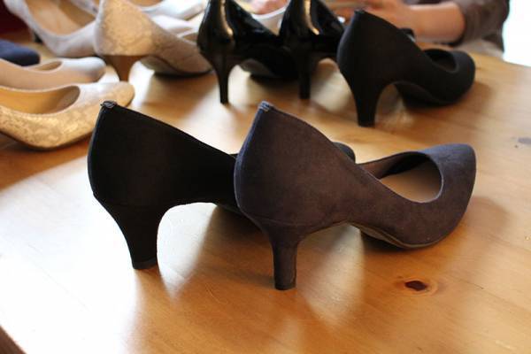 キレイなのに一日中疲れない！アンジェの「履き心地パンプス」×「美脚パンプス」を徹底解剖！スタッフ履き比べ座談会開幕[PR]