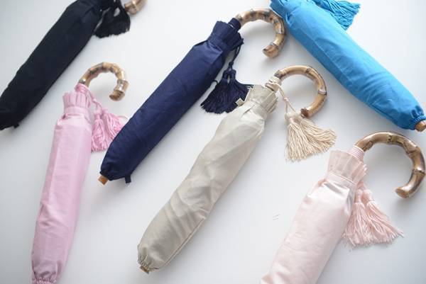 アンジェスタッフ愛用者多数！WAKAOの日傘の魅力、使い勝手、色々聞いてみました[PR]