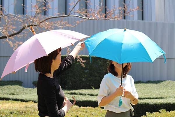 アンジェスタッフ愛用者多数！WAKAOの日傘の魅力、使い勝手、色々聞いてみました