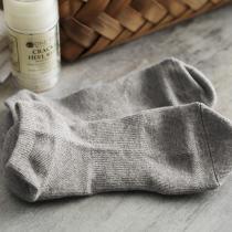 ツルツルかかと保湿、素足サンダルシーズン到来前にやるべき２つのこと。[PR]