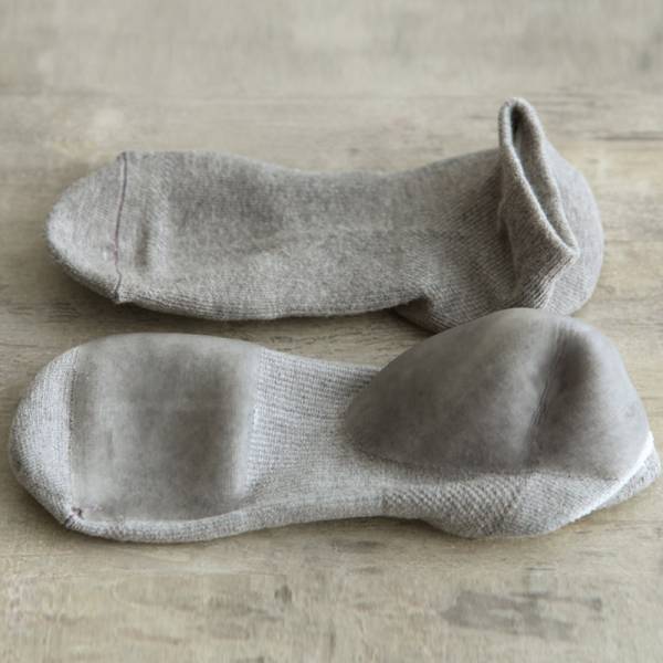 ツルツルかかと保湿、素足サンダルシーズン到来前にやるべき２つのこと。[PR]