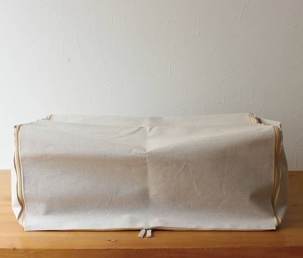 【冬寝具の衣替え】家族分の毛布がスッポリ！収納グッズ見つけました。[PR]