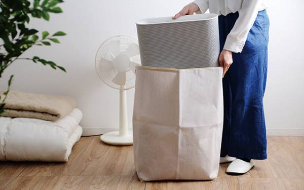 【冬寝具の衣替え】家族分の毛布がスッポリ！収納グッズ見つけました。[PR]