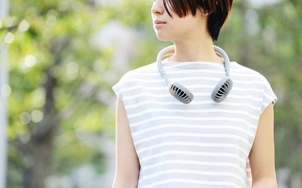 朗報 「今夏は、常に涼しい？！」話題のポータブルファンを使ってみました。[PR]