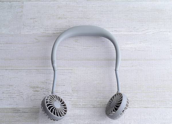 朗報 「今夏は、常に涼しい？！」話題のポータブルファンを使ってみました。[PR]